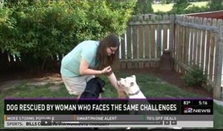 Jessica Czamara  หญิงหูหนวกกำลังฝึกสอนสุนัขหูหนวกที่ถูกทิ้งแล้วเธอนำมาเลี้ยง