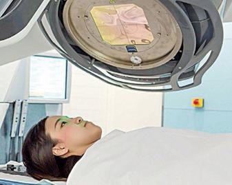 นวัตกรรมใหม่เครื่องฉายรังสี ‘VMAT’ คัดกรอง ‘มะเร็ง’ แม่นยำเพิ่มคุณภาพการรักษา
