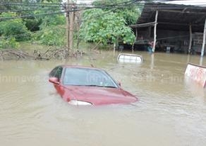 เหตุการณ์น้ำท่วมบ้านเรือนสูง 2 เมตร