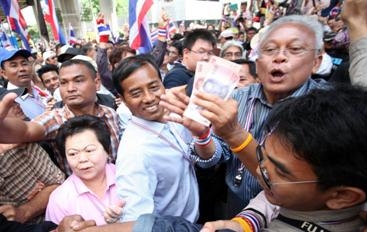 นายสุเทพ เทือกสุบรรณ แกนนำกลุ่ม กปปส