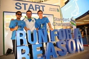 ธนาคารสแตนดาร์ดชาร์เตอร์ดจึงร่วมมือกับสมาคมนักวิ่งเพื่อสุขภาพแห่งประเทศไทย จัดแคมเปญ "Run with the Blind (รัน วิท เดอะ บลายด์)"