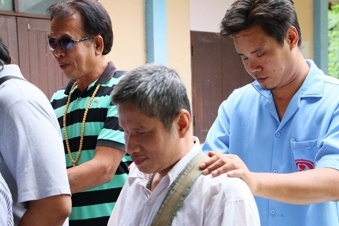 สมาชิกสมาคมคนตาบอดจังหวัดพิจิตรฝึกอบรมเรียนรู้ให้กับสมาชิกที่เป็นคนตาบอดได้เรียนในวิชานวดแผนไทย