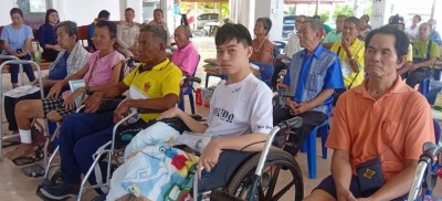 จัดโครงการเยี่ยมบ้านคนพิการ ตามแนวโครงการพระราชดำริเศรษฐกิจพอเพียง