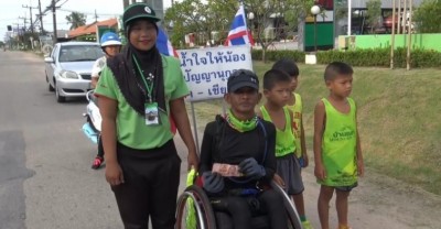 ชายพิการออกปั่นวีลแชร์ระดมทุนช่วยเด็กผู้พิการ