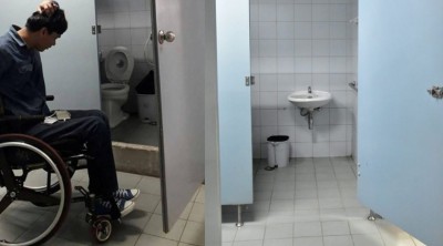 เข้ายังไง? หนุ่มวีลแชร์งง เจอแผงปูนกั้นห้องน้ำคนพิการ