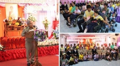 มูลนิธิคุณพุ่ม มอบทุนการศึกษาเด็กออทิสติก-เด็กพิการ