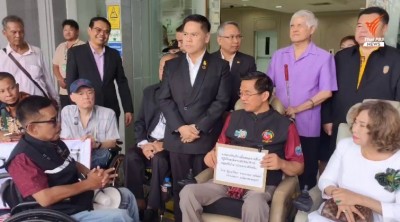 "วราวุธ" ถกปมสายการบินปฏิเสธพิการวีลแชร์ขึ้นเครื่อง