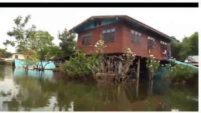 หมู่บ้านติดน้ำพองอ่วมน้ำไม่ลด