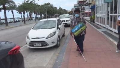 หนุ่มพิการตาบอดขายลอตเตอรี่สู้ชีวิต เผยถูกคนโกงมานับครั้งไม่ถ้วน