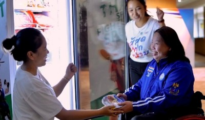 ทัพนักกีฬาคนพิการไทย ขอบคุณเครือซีพี หนุนเสบียง-ซิมโรมมิ่ง ใช้ติดต่อสื่อสารครอบครัว