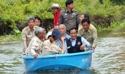 28 จ.ยังน้ำท่วม 'มท.1' รับห่วงพนังกั้นน้ำแตก