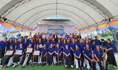 สมาคมคนพิการจังหวัดระยอง ดึงคนพิการฝีกวิชาชีพตัดเย็บเสื้อผ้าเสริมรายได้ให้ตัวเองและครอบครัว