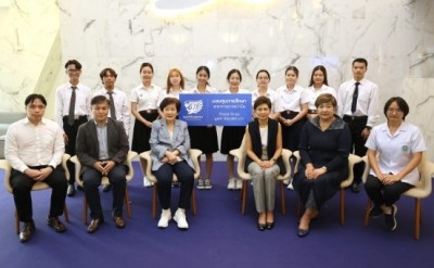 มูลนิธิโอสถสภา มอบทุนการศึกษาด้านกายภาพบำบัด เพื่อเพิ่มบุคลากรทางการแพทย์ ดูแลกลุ่มเปราะบางโดยเฉพาะคนพิการ