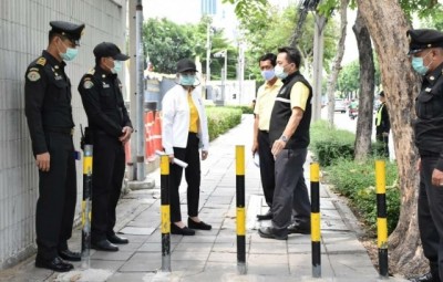 พิจารณากำหนดรูปแบบ S-Guard ไม่ให้กีดขวางทางสัญจรของผู้ใช้วีลแชร์