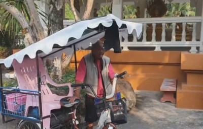 ถ้าเป็นสมัยหนุ่มๆ ดวงกุดแน่! เปิดกล้องวงจปิดล่าโจรฉกกระเป๋าเงินคุณตาพิการวัย 85 อดีตนักมวยไทย ‘ขุนเข่า สลาตัน’