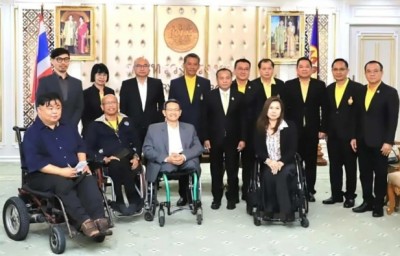“พิพัฒน์” มอบ เลขารัฐมนตรี “อารี” ต้อนรับ มูลนิธิพระมหาไถ่เพื่อการพัฒนาคนพิการ