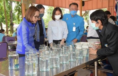 บรมอาชีพ ‘เพาะเลี้ยงพันธุ์ปลาสวยงาม’ ช่วยคนพิการแบบ New Normal