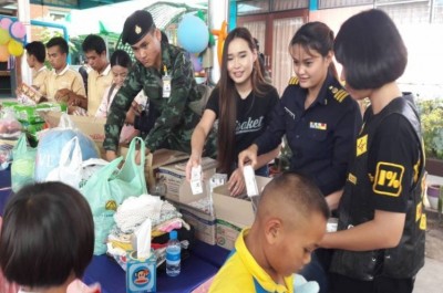 ทุกภาคส่วนเมืองศรีสะเกษ ผนึกกำลังจัดโครงการพี่ช่วยน้อง