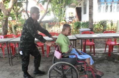 พม.ยโสธร จัดโครงการ ห่วงใย เยี่ยมยามถามไถ่ ใส่ใจคนพิการที่ประสบอุทกภัย