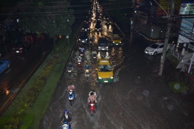 ย้ำระวังฝนตกหนักสะสม กทม.ฟ้าคะนอง80%ลมแปรปรวน