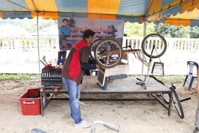 ศูนย์ช่วยเหลือคนพิการ ออกหน่วยบริการซ่อมอุปกรณ์กายภาพบำบัด ให้กับผู้พิการที่อำเภอปากช่อง