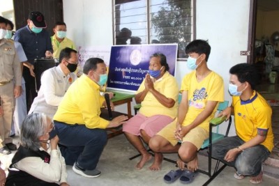 รมว.พม. ลงพื้นที่เยี่ยมเยียนให้กำลังใจและช่วยเหลือประชาชนที่เดือดร้อนใน อ.บ้านโป่ง จ.ราชบุรี