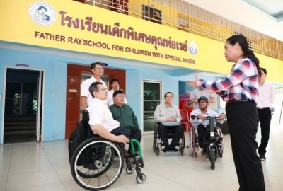 ครูพี่โอ๊ะนำครูกศน.ออนไลน์สอนทักษะอาชีพยุคดิจิทัลแก่คนพิการ