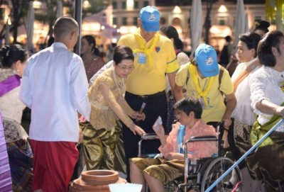 พม.นำคนพิการเที่ยวงาน”อุ่นไอรัก คลายความหนาวฯ”