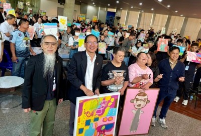 ไทยพีบีเอส เปิดพื้นที่ให้คนพิการทางสติปัญญา ประกวดงานศิลปะ โครงการ '21/3 STUDIO'