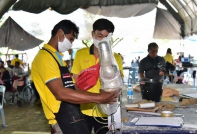 "องคมนตรี" เป็นประธานเปิดการทำขาเทียมพระราชทาน แก่ผู้พิการขาขาด