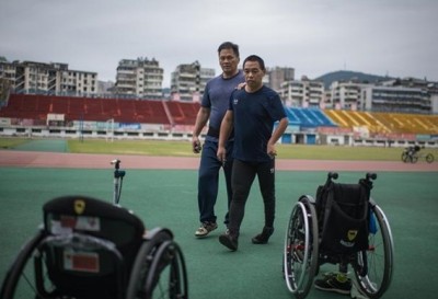 นักกีฬาผู้พิการทางการมองเห็น‘เถียน หลงปิง’: แสงสว่างแห่งกีฬานำทางให้ผม