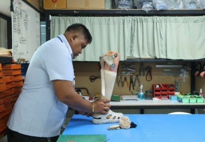 “เท้าเทียมไดนามิก” นวัตกรรมไทยในระบบบัตรทอง