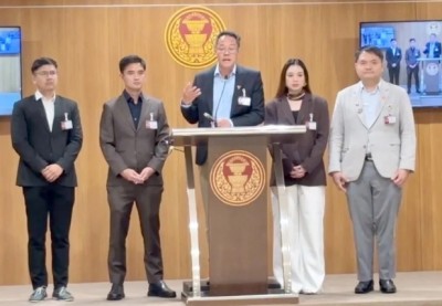 'นักวิชาการ' ฟาดสส.บ่นประชุมสภาดึก ไม่มีอาหารกิน พิการทางจิตสำนึก คุณหนูทางการเมือง