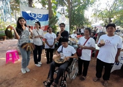งานวิจัยสร้างอาชีพผู้พิการ (เฮ็ดดิ คราฟท์) ต่อยอดทุนพื้นถิ่น เสริมทักษะที่แตกต่าง สร้างรายได้ สร้างความภาคภูมิใจในตัวเอง
