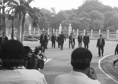 นายกฯเข้าทำเนียบแล้ว-เตรียมประชุมครม.