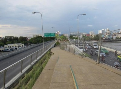 “อัศวิน” เปิดกิจกรรมปลูกสะพาน “หนึ่งกระถาง หนึ่งแรงใจ เพื่อพระปกเกล้าสกายปาร์กของทุกคน”