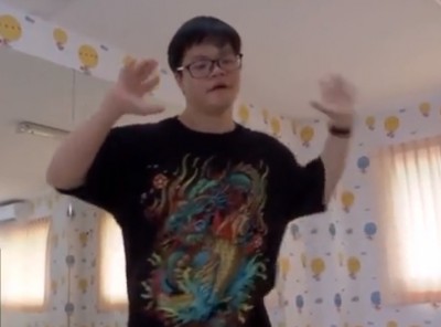 ครูอาสาเพื่อน้องพิการทางสติปัญญา