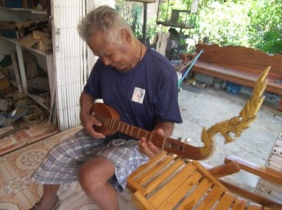 พิณ-ซุงฝีมือครูเพลงพิการ อนุรักษ์มรดกอีสานที่อำนาจเจริญ