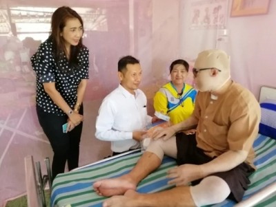 วอนช่วย!! อดีต อปพร.เจ็บสาหัสขณะปฏิบัติหน้าที่ ซ้ำลูกชายยังพิการต้องใช้ชีวิตอย่างยากลำบาก