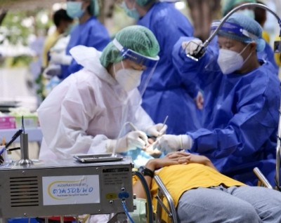 ‘กรมอนามัย’ จับมือภาคีฯ นำทีมหมอฟันลง ‘บ้านราชาวดี’ ดูแลสุขภาพช่องปากคนพิการ