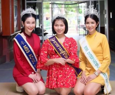 จำได้มั้ย "น้องอุ้มบุญ" สาวประเภทสองพิการแขนขาขาด เดินแบบสุดปัง!