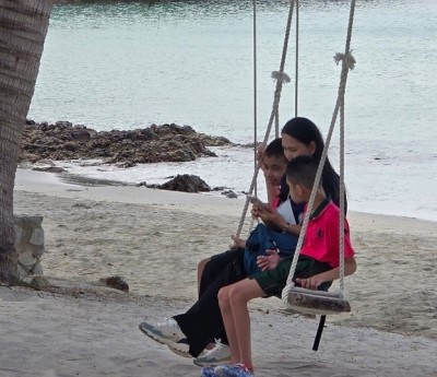 เติมสุข ‘น้องตาบอดพิการซ้ำซ้อน’ ผู้ใหญ่ใจดีพา ‘เที่ยวทะเล’