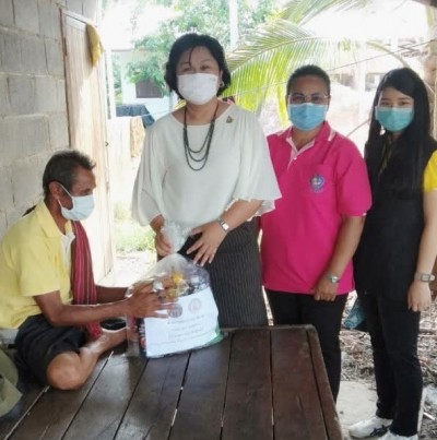 พมจ.สุรินทร์ ให้ความช่วยเหลือผู้พิการยากไร้ อ.พนมดงรัก