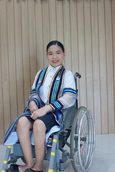 6 บัณฑิตพิการ มทร.ธัญบุรี "ความสำเร็จไม่ยากเกินความมุ่งมั่น