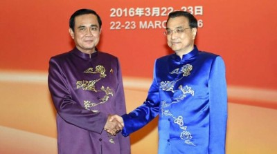 นายกรัฐมนตรีถึงจีน ร่วมการประชุมผู้นำฯ แม่โขง-ล้านช้าง ครั้งที่ 1