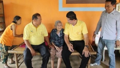 พบยายทวดชาวราชบุรีอายุ 103 ปี ยังแข็งแรง เผยกินผักต้ม น้ำพริกปลาทู ดื่มน้ำมะตูมมาแต่เด็ก