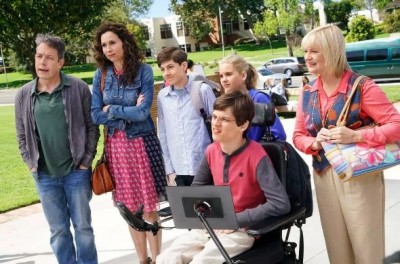 (L-R) JOHN ROSS BOWIE, MINNIE DRIVER, MASON COOK, KYLA KENEDY, MICAH FOWLER, DINA SPYBEY-WATERS