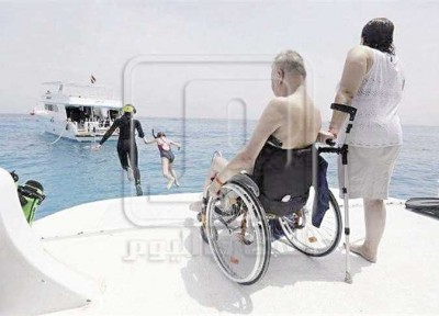 Red Sea depths attract disabled tourists for diving