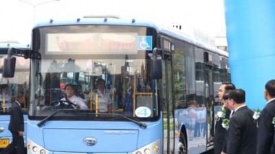 เปิดตัวรถเมล์ NGV ใหม่ เป็นของขวัญปีใหม่ให้แก่ประชาชน