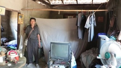 วอนช่วยลุงพิการเหยื่อเมาแล้วขับ..เคราะห์ซ้ำกรรมซัดอยู่บ้านโทรมแทบไม่เป็นบ้าน-ส้วมใช้ไม่ได้